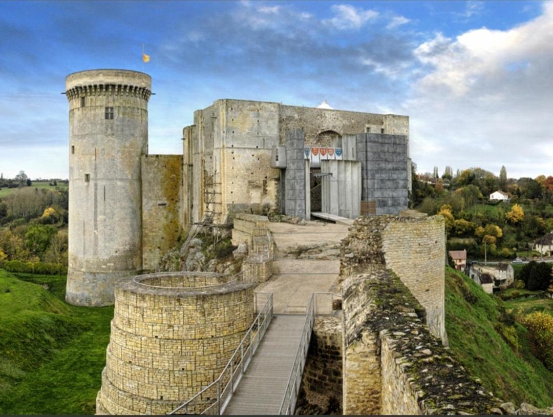 La Chambre Des Remparts Falaise  Εξωτερικό φωτογραφία